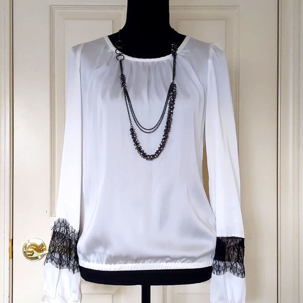 Nwot. The Limited Multiple Strands And Color Bead… - image 1